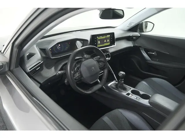 Peugeot 2008 PureTech 130 Allure Pack 2020 Benzine 2