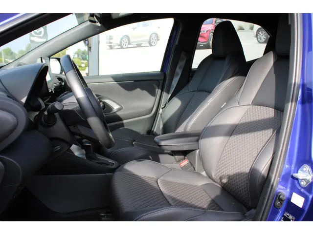 Mazda 2 Hybrid 1.5 Homura 116 2024 Hybride Benzine 12