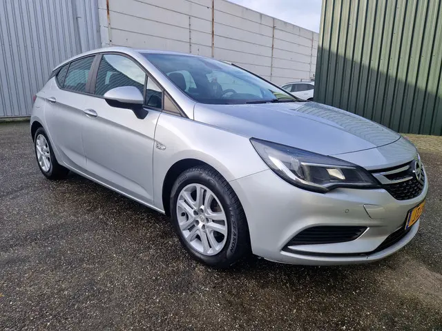 Opel Astra 1.6 CDTI Innovation 2018 Diesel 6