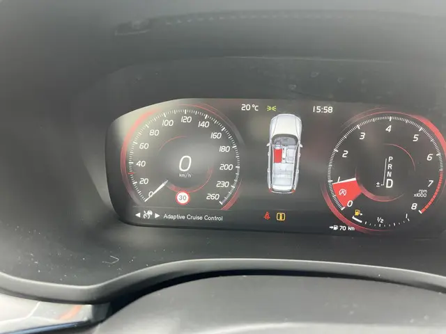 Volvo V60 2.0 T4 Mom.|ACC|PAS V/A|Blis|19"| 2020 Benzine 12