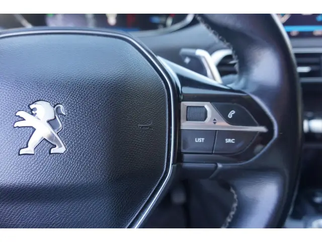 Peugeot 3008 1.6 e-THP GT Line 2018 Benzine 8