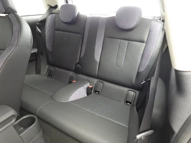 MINI 3-Deurs Cooper C 2024 Benzine 8