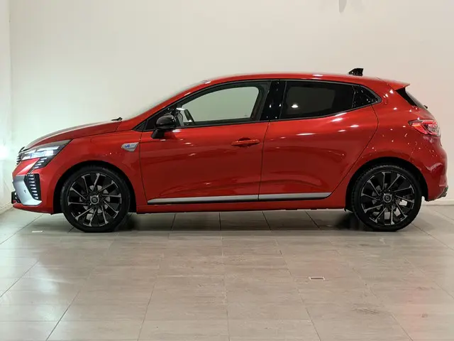 Renault Clio 1.0 TCe 90 Esprit Alpine 2023 Benzine 16