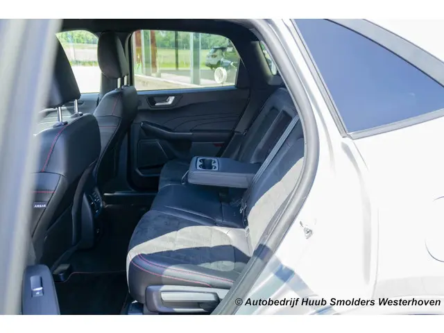 Ford Kuga 2.5 PHEV e-CVT ST-Line X 2022 Hybride Benzine 21