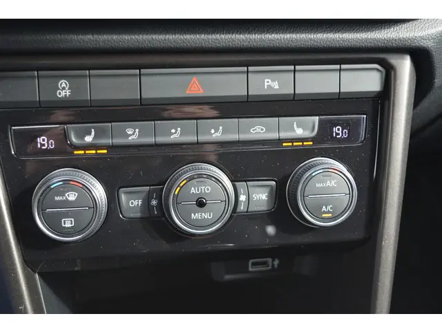 Volkswagen T-Roc 1.5 TSI Sport 2018 Benzine 14