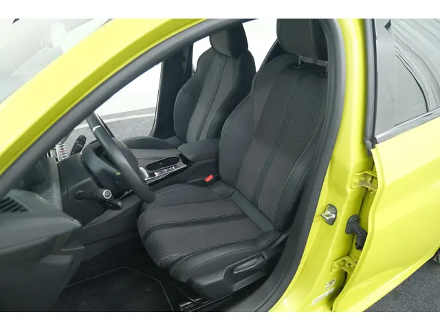 Peugeot 208 PureTech 100 GT 2024 Benzine 28