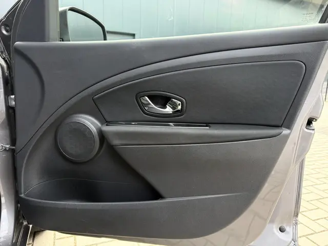 Renault Mégane 1.2 TCe Limited 2014 Benzine 18