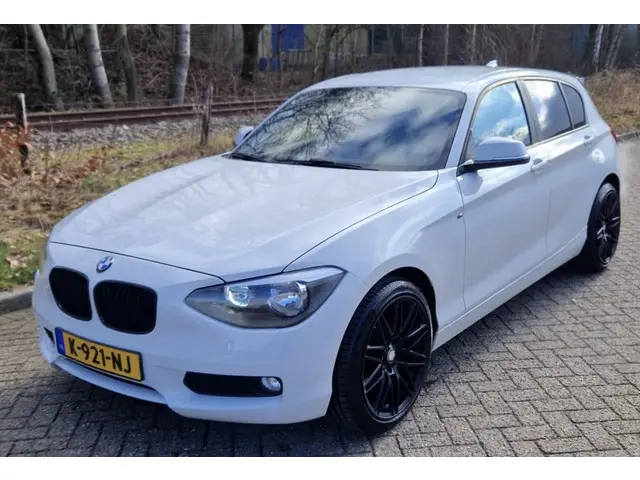 BMW 1 Serie 116i Business 191D KM Navi 2013 Benzine