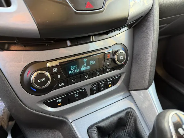 Ford Focus Wagon 1.0 EcoBoost Edition Plus 2014 Benzine 12