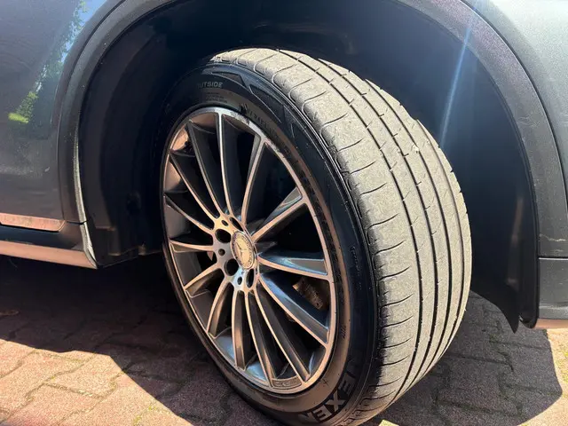 Mercedes-Benz GLC 250 d 4MATIC Edition 1 2016 Diesel 5