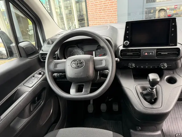 Toyota ProAce CITY 1.5 D-4D Cool|trekhaak 2022 Diesel 8