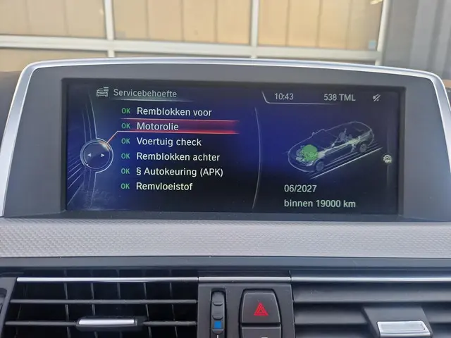 BMW 6 Serie Cabrio 650xi High Executive 2013 Benzine 25