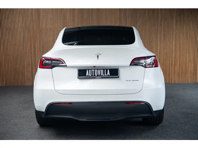 Tesla Model Y Long Range AWD 75 kWh 2023 Elektrisch 4
