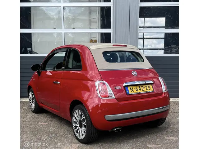 Fiat 500 1.2 Lounge CABRIOLET 2012 Benzine 7