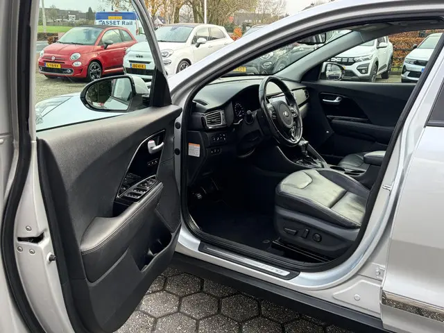 Kia Niro 1.6 GDi PHEV DynamicLine 2018 Hybride Benzine 15