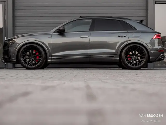 Audi Q8 55 TFSI e quattro S-Line 2021 Hybride Benzine 11