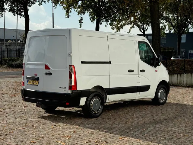 Renault Master T35 2.3 dCi L1H1 AUTOMAAT 2015 Diesel 4