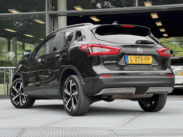 Nissan QASHQAI 1.2 Tekna 17" 2018 Benzine 6
