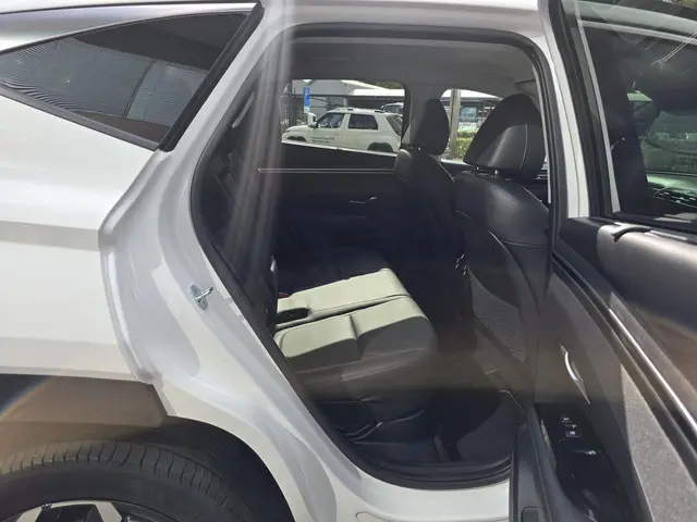 Hyundai Tucson 1.6 VERKOCHT 2022 Hybride Benzine 9