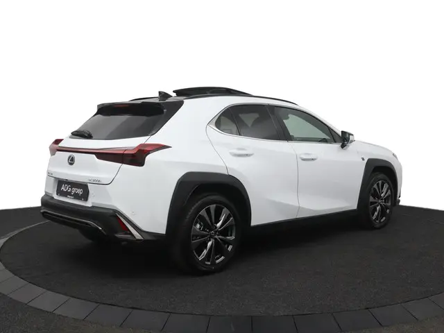 Lexus UX 2