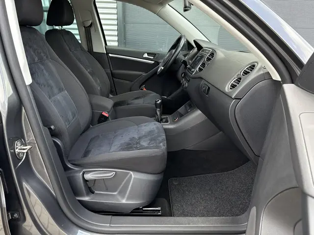 Volkswagen Tiguan 1.4 TSI Sport&Style 2015 Benzine 29