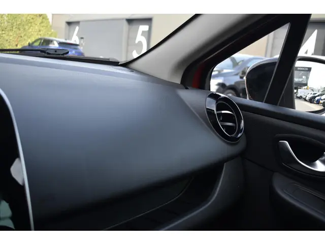 Renault Clio TCe 90 Limited 2018 Benzine 27