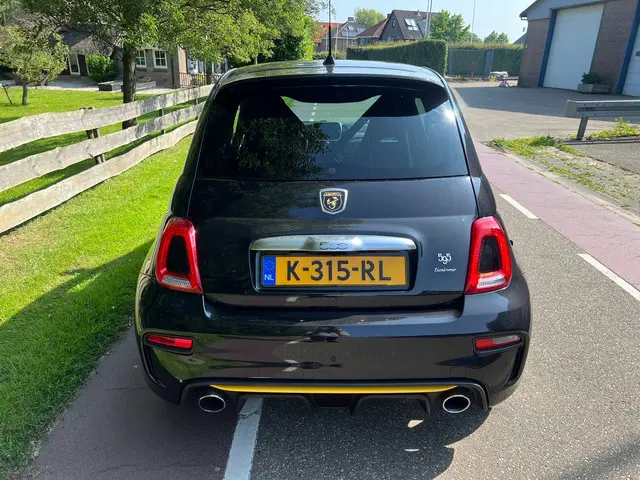 Fiat 500 1.4 T-Jet Abarth Turismo 165 PK 2017 Benzine 21