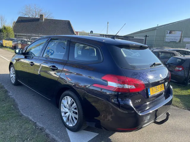 Peugeot 308 SW 1.2 e-THP Active 2014 Benzine 5