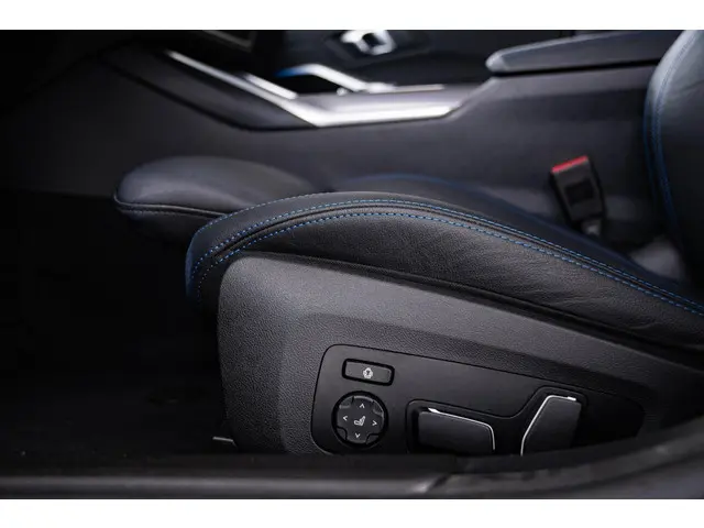 BMW 3 Serie Touring 330e 2025 Hybride Benzine 19