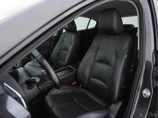 Mazda 3 2.0 SkyActiv-G 120 GT-M 2018 Benzine 9