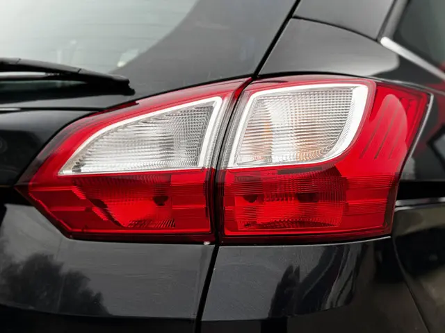 Ford Grand C-Max 1.0 Edition Plus 2014 Benzine 9