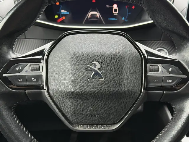 Peugeot 2008 1.5 BlueHDi Allure 2020 Diesel 18