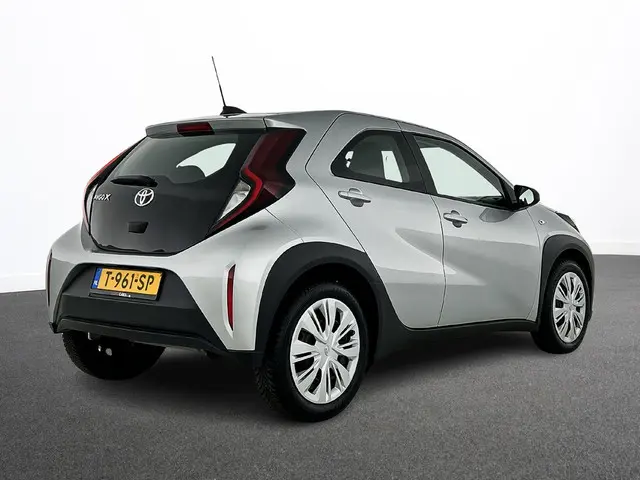 Toyota Aygo X 1.0 VVT-i MT Play 2023 Benzine 4