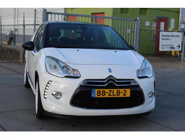 Citroën DS3 1.2 VTi Chic 2013 Benzine 25
