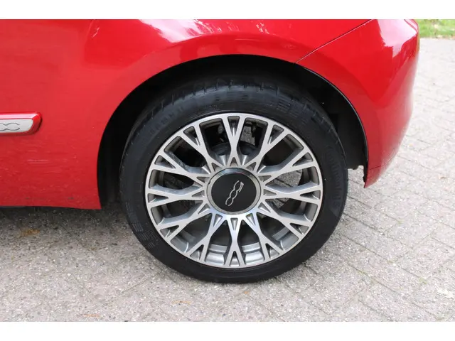 Fiat 500 1.2 Lounge, Navi, Clima, 73924km 2016 Benzine 8
