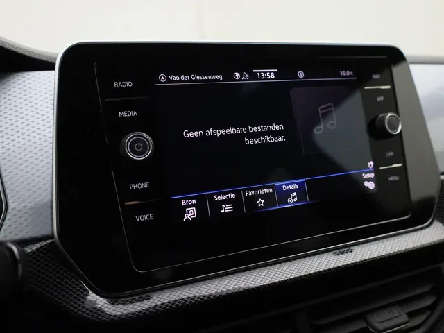 Volkswagen T-Cross 1.0TSI/116PK Goal DSG 2025 Benzine 38