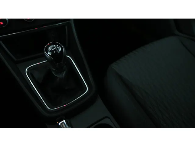 SEAT Leon ST 1.0 EcoTSI 115pk Style Connect 2016 Benzine 33