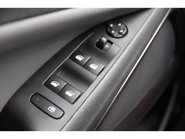 Opel Crossland X 1.2 Turbo Innovation 2018 Benzine 14