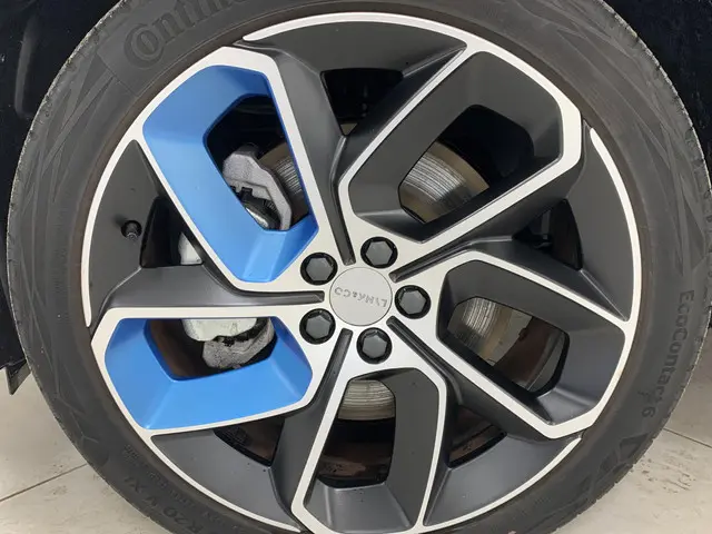 Lynk & Co 01 1.5 2024 Hybride Benzine 26