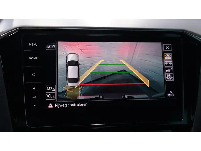 Volkswagen Passat 1.5 TSI R-Line Business + 2020 Benzine 39