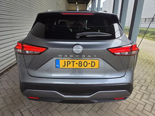 Nissan QASHQAI 1.3 MHEV N-Connecta 2023 Benzine 11