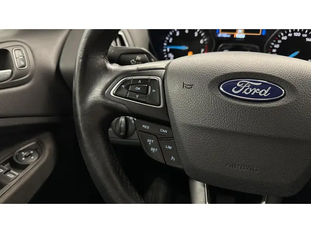 Ford C-MAX 1.5 Titanium AUTOMAAT-NAVI 2017 Benzine 19
