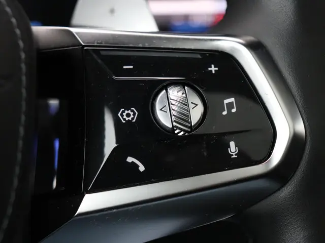 BMW 7 Serie 750e xDrive 2023 Hybride Benzine 27