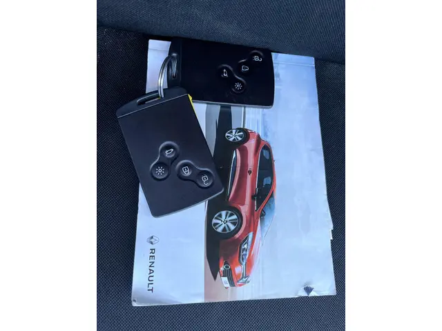 Renault Clio Estate 0.9 TCe Night&Day 2016 Benzine 25