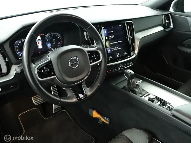 Volvo V60 2.0 T4 R-Design / polestar 211pk 2019 Benzine 16