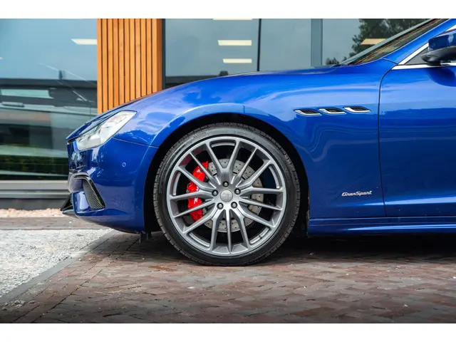 Maserati Ghibli 3.0 V6 S Q4 Ribelle 2021 Benzine 12