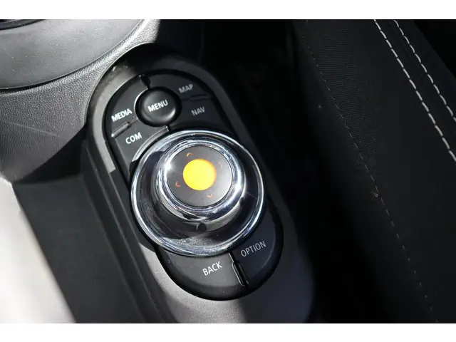 MINI Cooper Mini 1.5 2021 Benzine 21