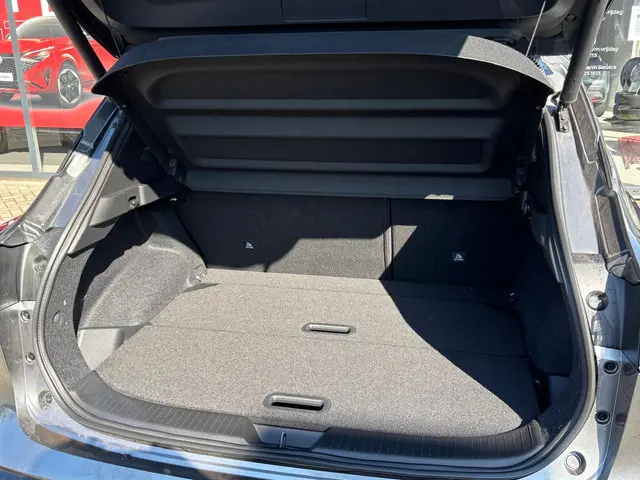Nissan QASHQAI MHEV 140 MT Tekna 2025 Benzine 42