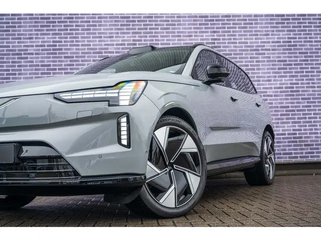 Volvo EX90 Twin Motor Performance Ultra 2025 Elektrisch 14