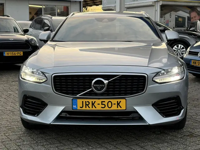 Volvo V90 2.0 T8 AWD R-Design 2018 Hybride Benzine 14
